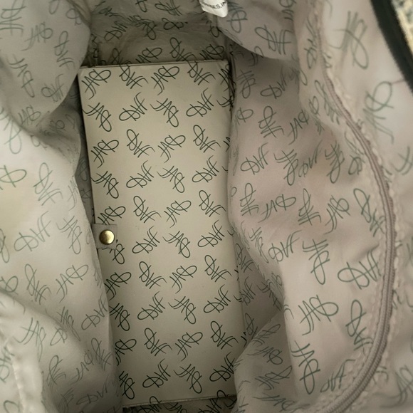 Diane VonFurstenburg floral brocade carry on tote. Excellent condition. - Picture 6 of 6